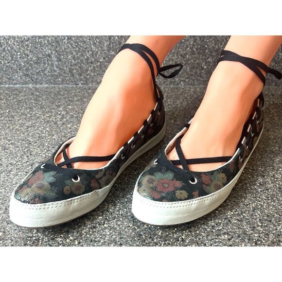 Converse Womens Sz 7 Comfort Casual Floral Leather Tie Up Flat Shoes Pointed Toe - Picture 1 of 11